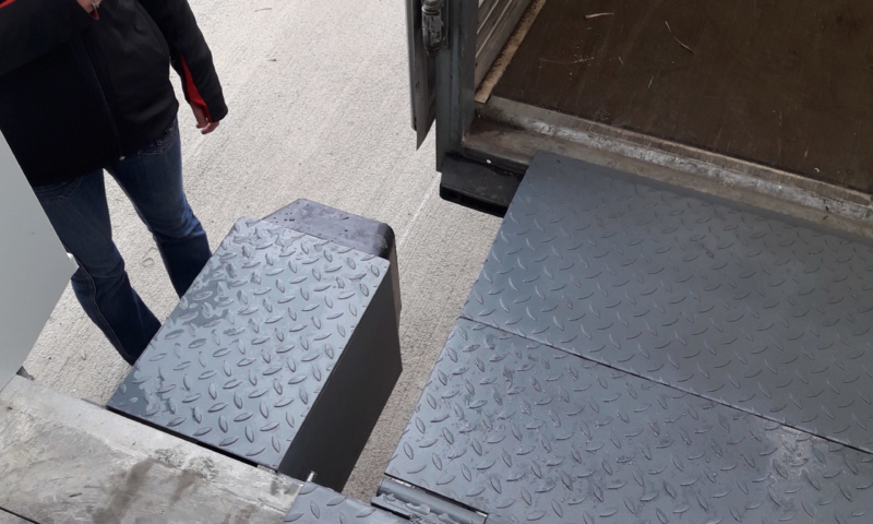 Mini rampe manuelle EDLM www.fimpro