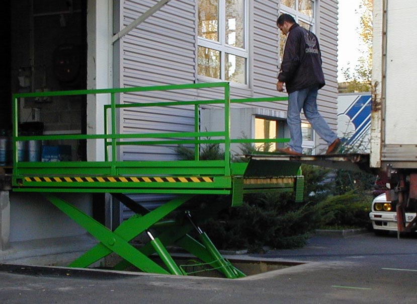 Table élévatrice pour quia de chargement